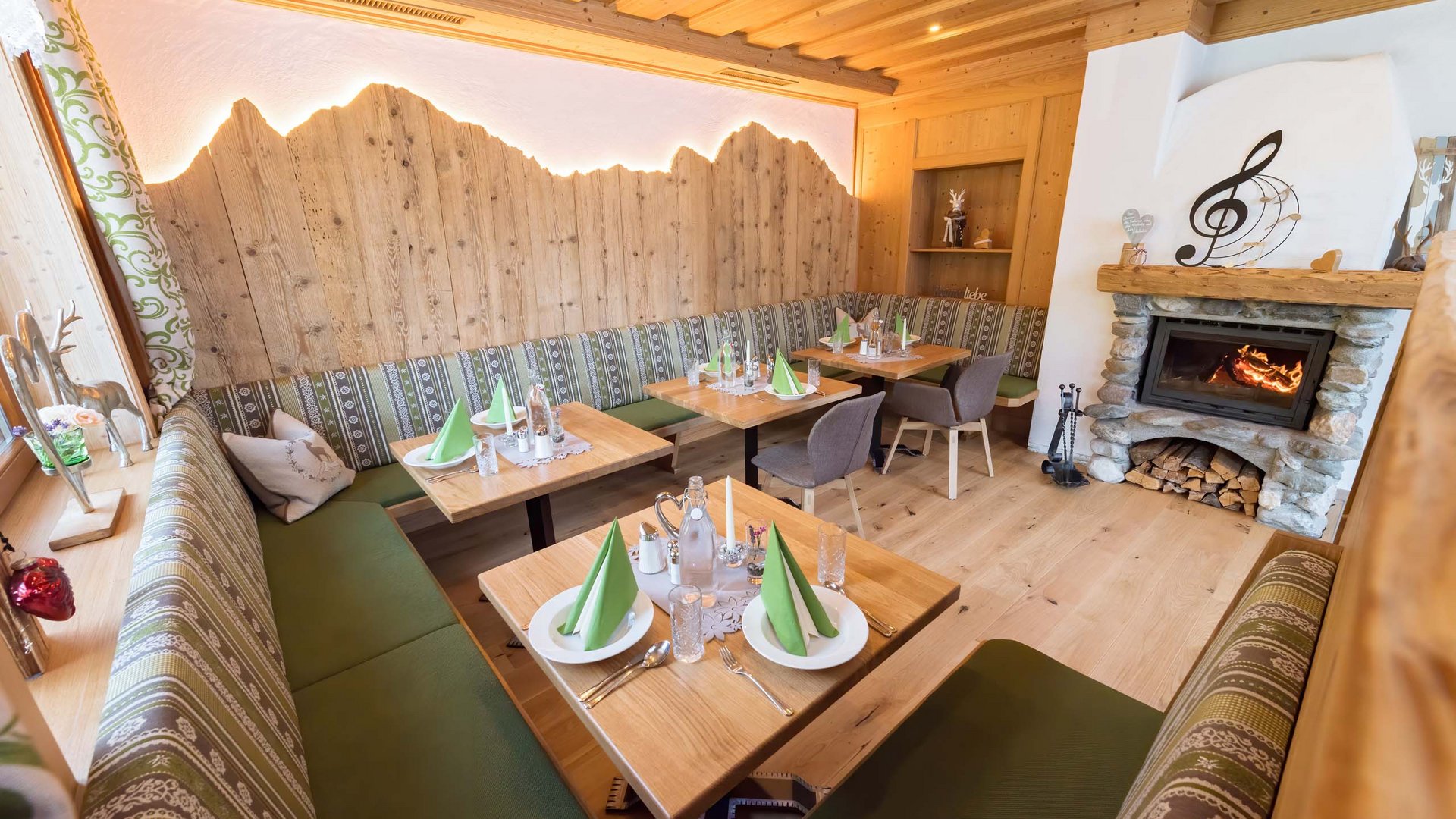 Enjoy Carinthia, hiking, and our hotel’s cuisine Enjoy Carinthia, hiking, and our hotel’s cuisine