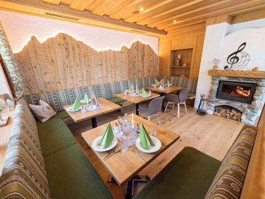 Enjoy Carinthia, hiking, and our hotel’s cuisine Enjoy Carinthia, hiking, and our hotel’s cuisine
